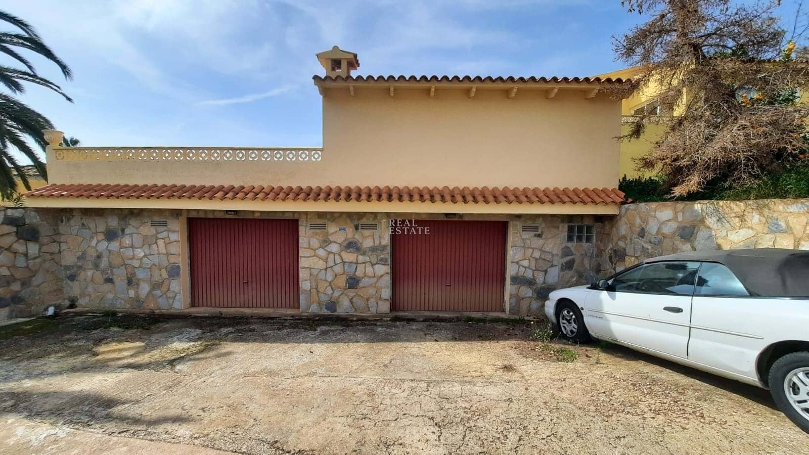 4 bedroom Villa for sale in Alfaz del Pi / L'Alfas del Pi with pool garage - € 725,000 (Ref: 8821636)