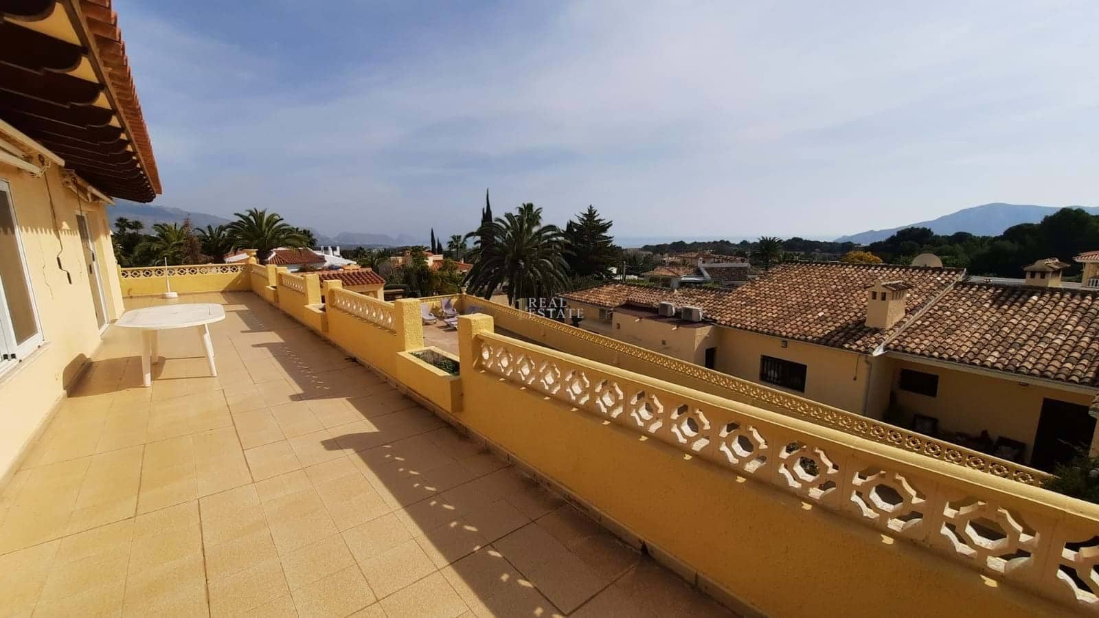 4 bedroom Villa for sale in Alfaz del Pi / L'Alfas del Pi with pool garage - € 725,000 (Ref: 8821636)