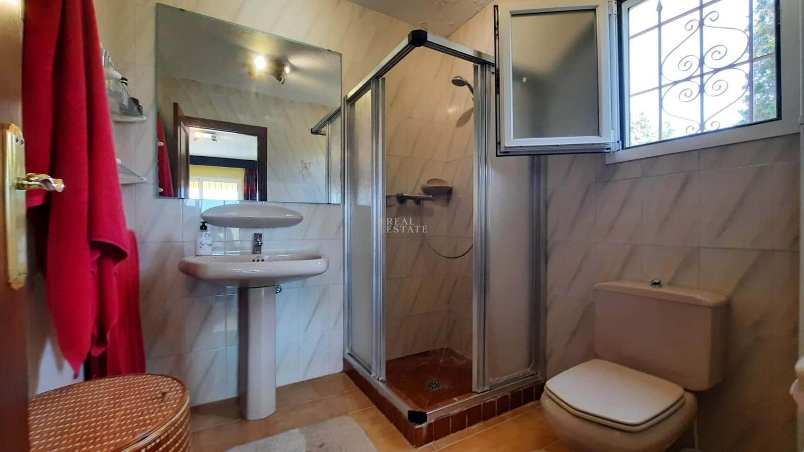 4 bedroom Villa for sale in Alfaz del Pi / L'Alfas del Pi with pool garage - € 725,000 (Ref: 8821636)