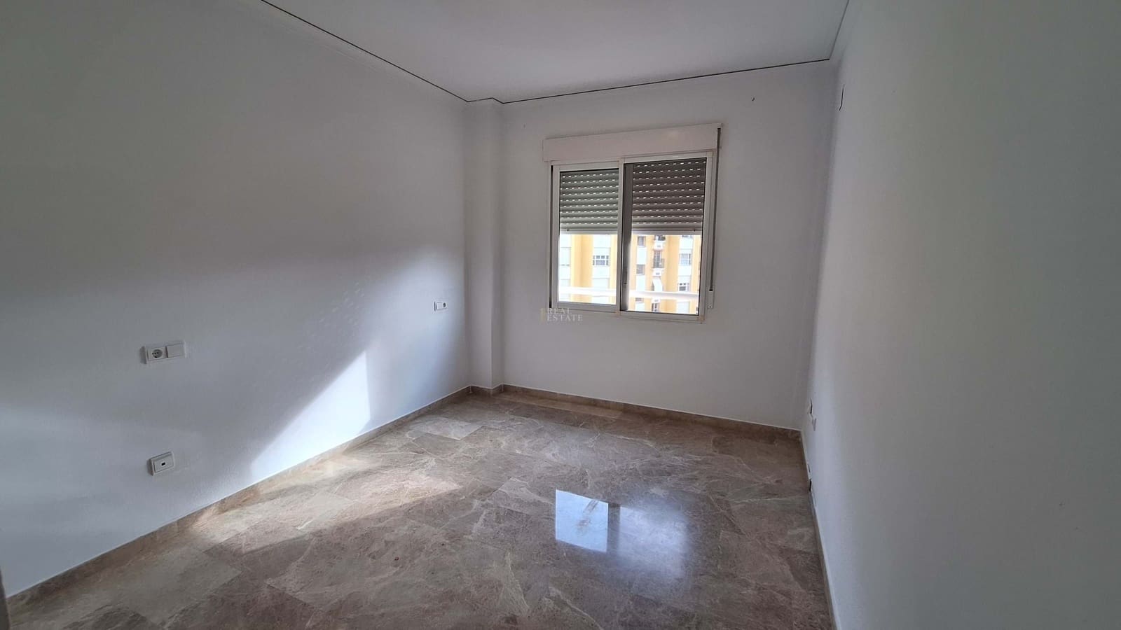 2 soveværelse Lejlighed til salg i Denia - € 270.000 (Ref: 8824453)