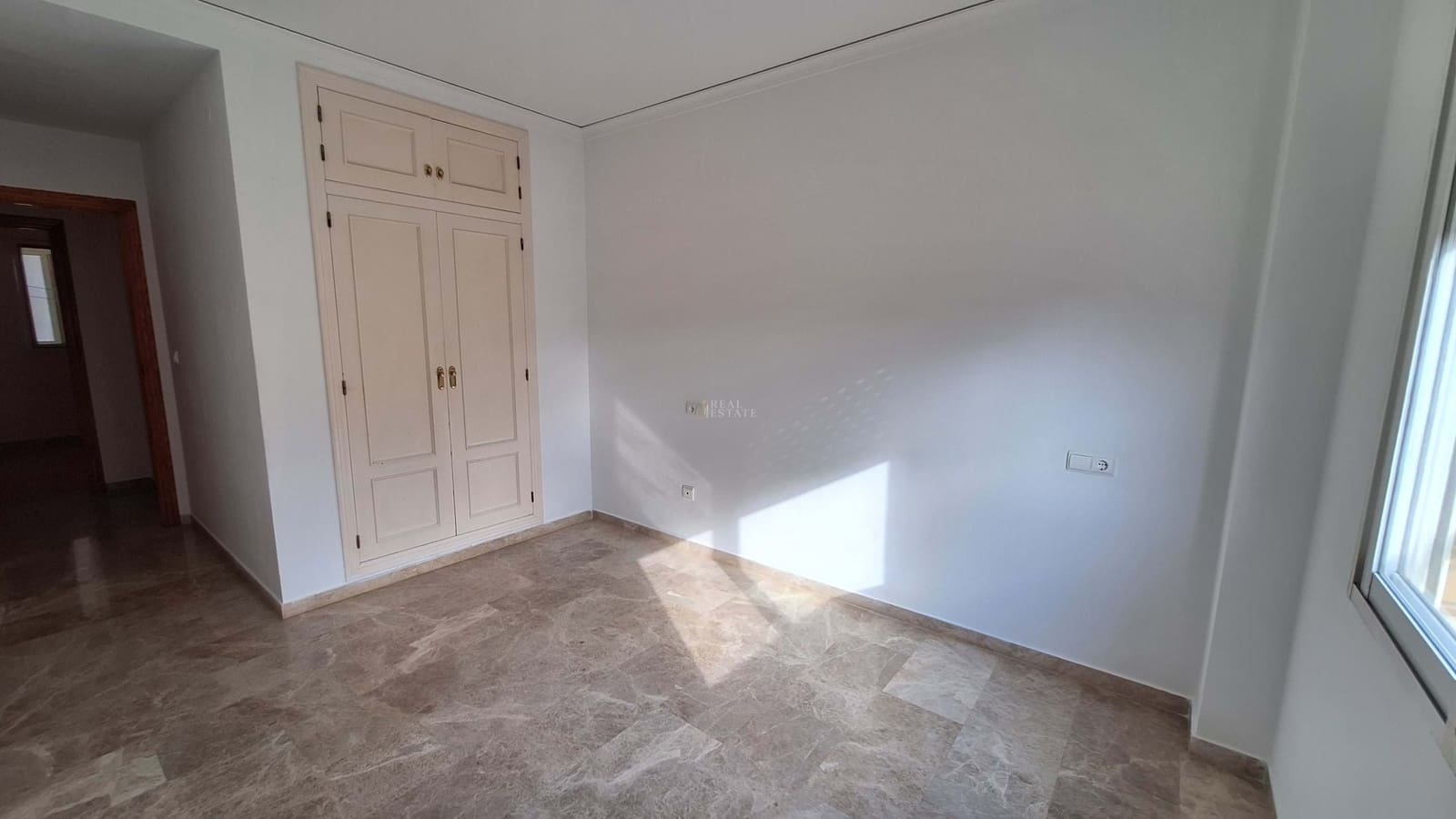 2 soveværelse Lejlighed til salg i Denia - € 270.000 (Ref: 8824453)