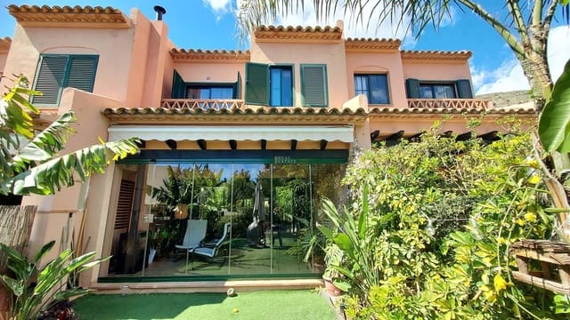 3 quarto Casa em Banda para venda em Finestrat com piscina garagem - 359 000 € (Ref: 8901500)