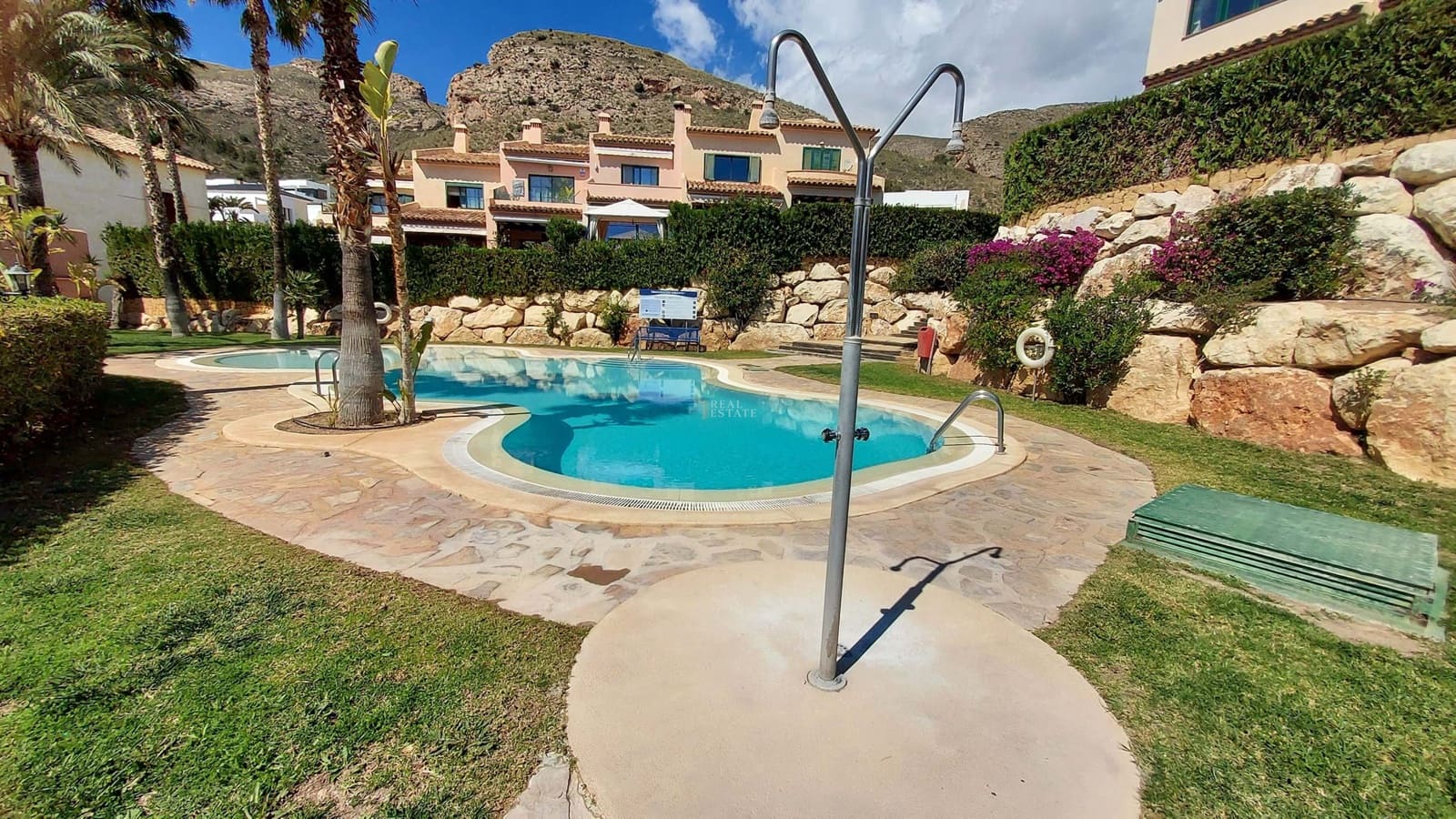 Casa de 3 habitaciones en Finestrat en venta con piscina garaje - 359.000 € (Ref: 8901500)