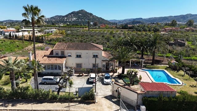 6 soverom Villa til salgs i Ondara med svømmebasseng garasje - € 550 000 (Ref: 8904836)