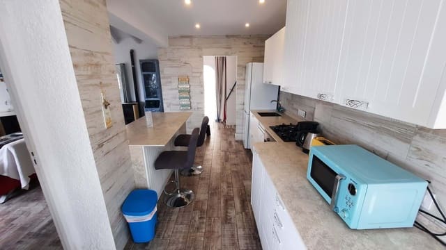 5 bedroom Villa for sale in Calpe / Calp with pool garage - € 635,000 (Ref: 8912264)