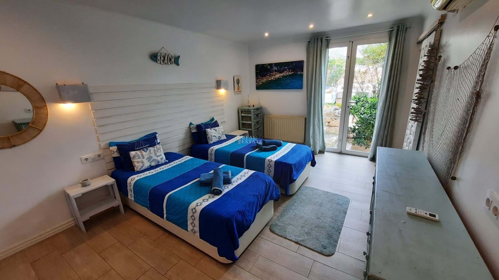 5 bedroom Villa for sale in Calpe / Calp with pool garage - € 635,000 (Ref: 8912264)