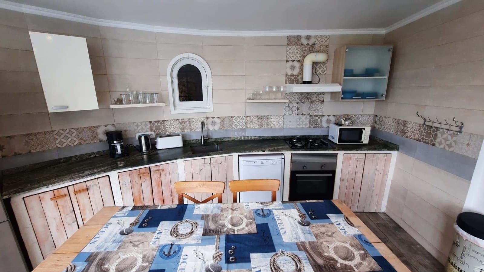 5 bedroom Villa for sale in Calpe / Calp with pool garage - € 635,000 (Ref: 8912264)