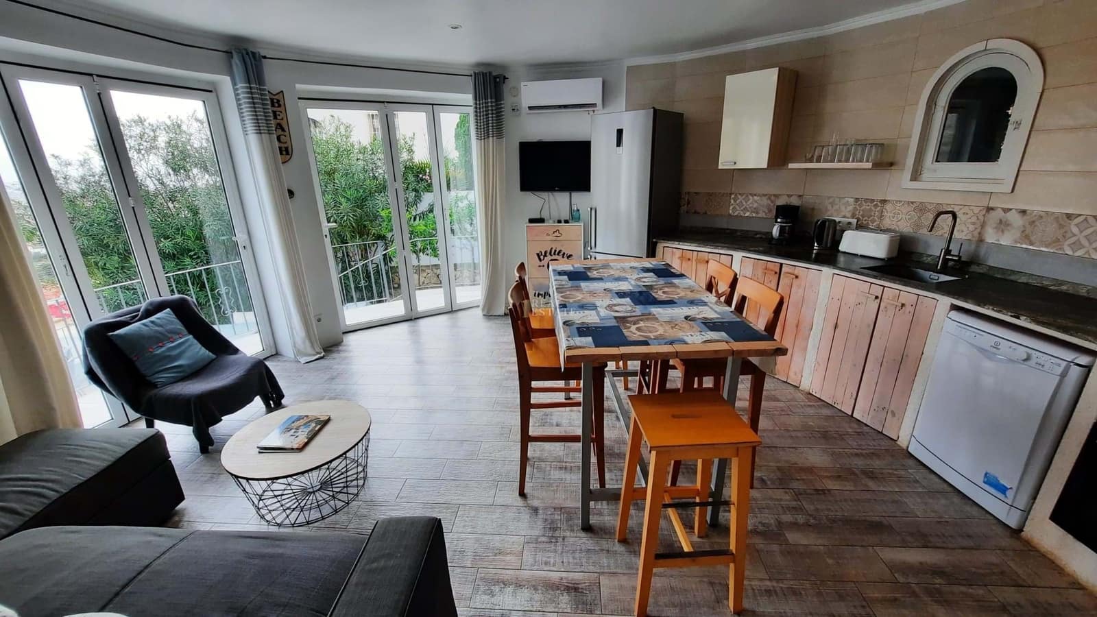 5 bedroom Villa for sale in Calpe / Calp with pool garage - € 635,000 (Ref: 8912264)