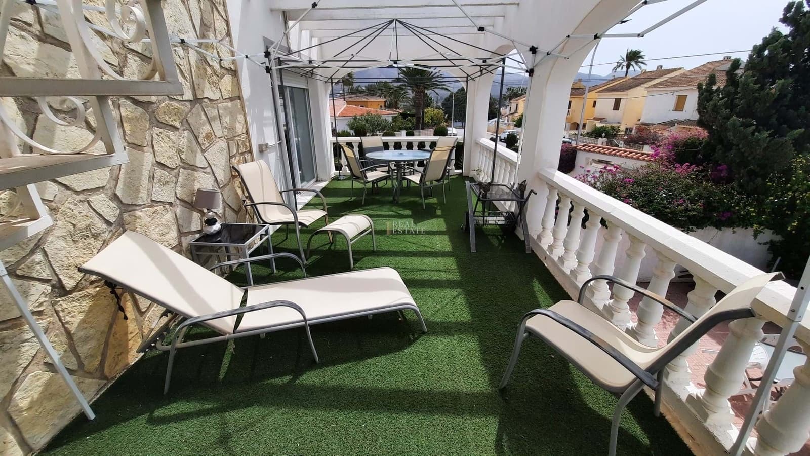 5 chambre Villa/Maison à vendre à Alfaz del Pi / L'Alfas del Pi avec piscine garage - 699 950 € (Ref: 8913290)