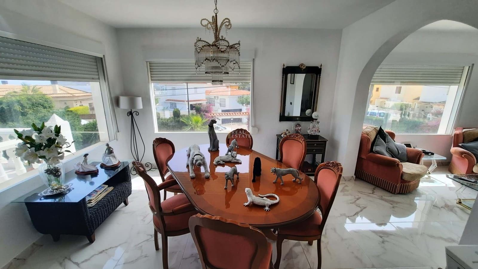 5 chambre Villa/Maison à vendre à Alfaz del Pi / L'Alfas del Pi avec piscine garage - 699 950 € (Ref: 8913290)