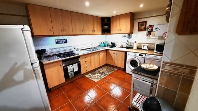 3 bedroom Townhouse for sale in Oliva - € 189,950 (Ref: 8917533)