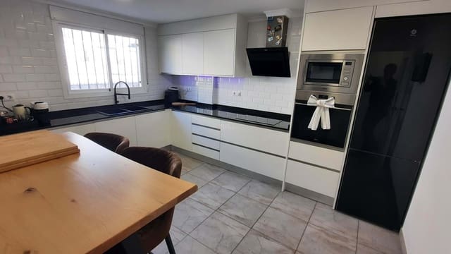 4 quarto Casa em Banda para venda em Murla com piscina garagem - 300 000 € (Ref: 8920201)