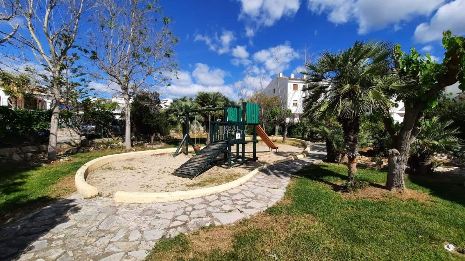 2 bedroom Apartment for sale in Pego with pool garage - € 174,950 (Ref: 8939112)