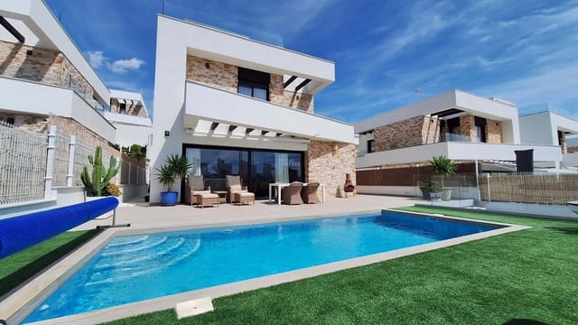 3 bedroom Villa for sale in Finestrat with pool - € 675,000 (Ref: 8939154)