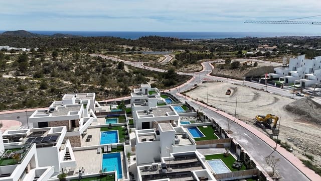 3 bedroom Villa for sale in Finestrat with pool - € 675,000 (Ref: 8939154)