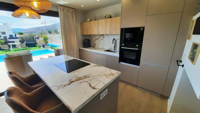 3 bedroom Villa for sale in Finestrat with pool - € 675,000 (Ref: 8939154)