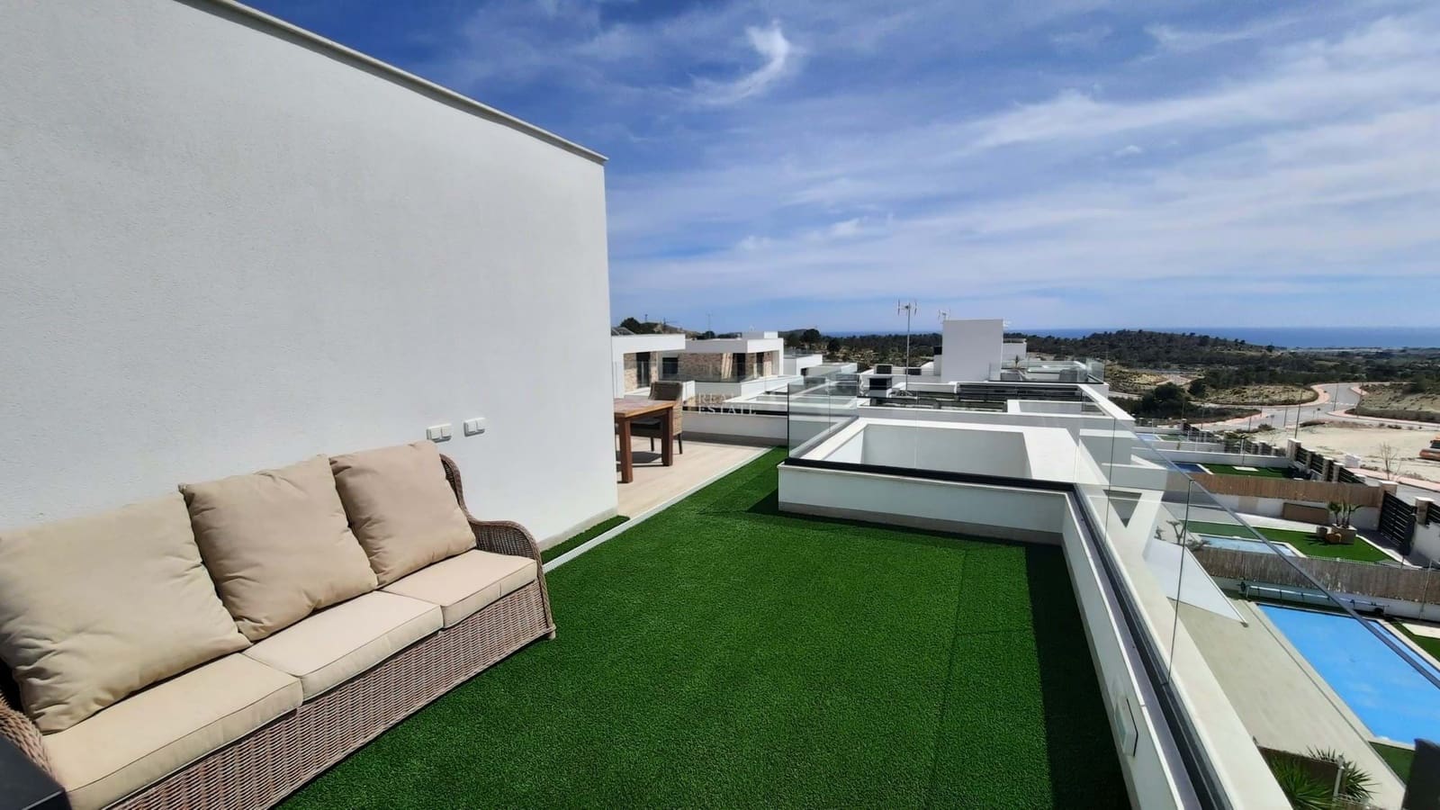 3 bedroom Villa for sale in Finestrat with pool - € 675,000 (Ref: 8939154)