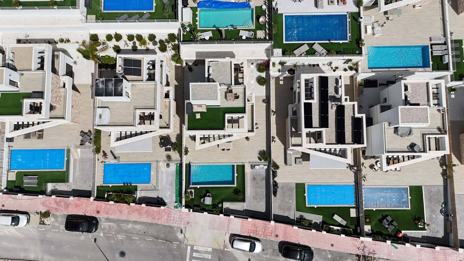 3 bedroom Villa for sale in Finestrat with pool - € 675,000 (Ref: 8939154)