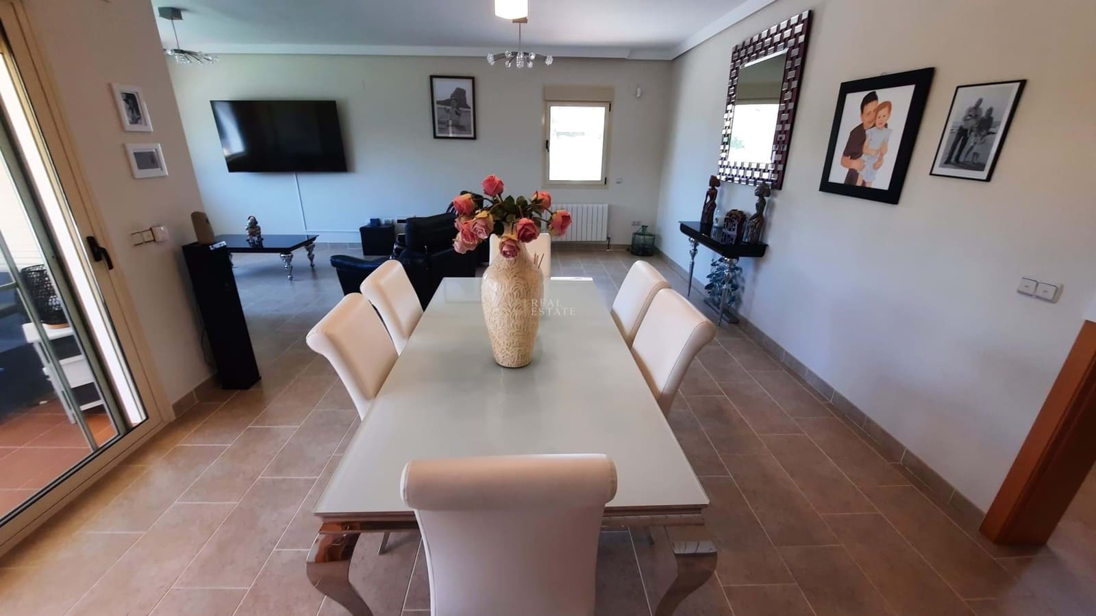 4 bedroom Villa for sale in Calpe / Calp with pool garage - € 899,500 (Ref: 8983821)