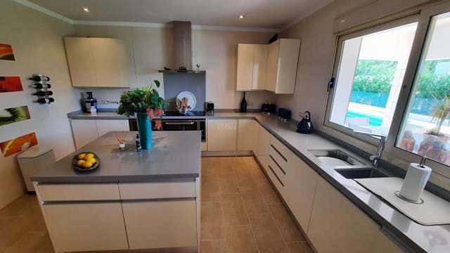 4 camera da letto Villa in vendita in Calpe / Calp con piscina garage - 899.500 € (Rif: 8983821)