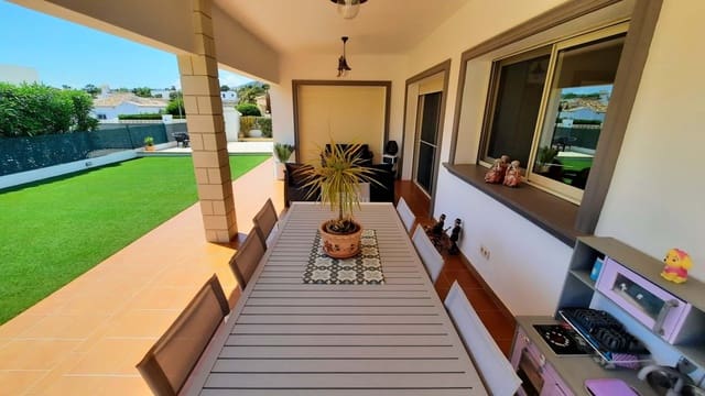4 camera da letto Villa in vendita in Calpe / Calp con piscina garage - 899.500 € (Rif: 8983821)