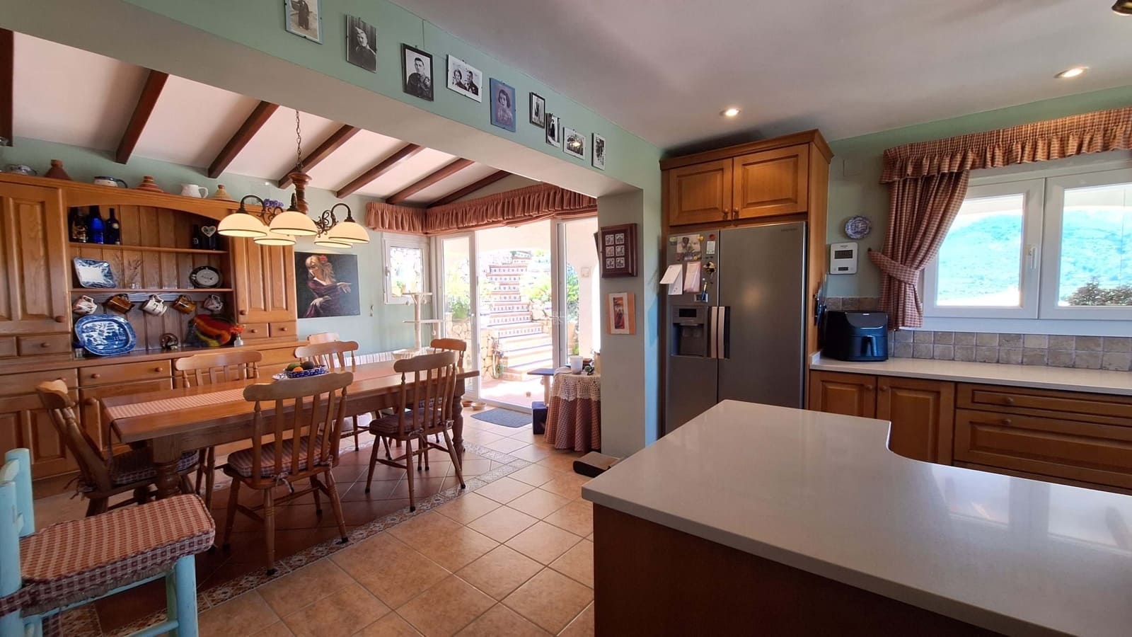 Chalet de 4 habitaciones en Orba en venta con piscina garaje - 599.950 € (Ref: 9000914)