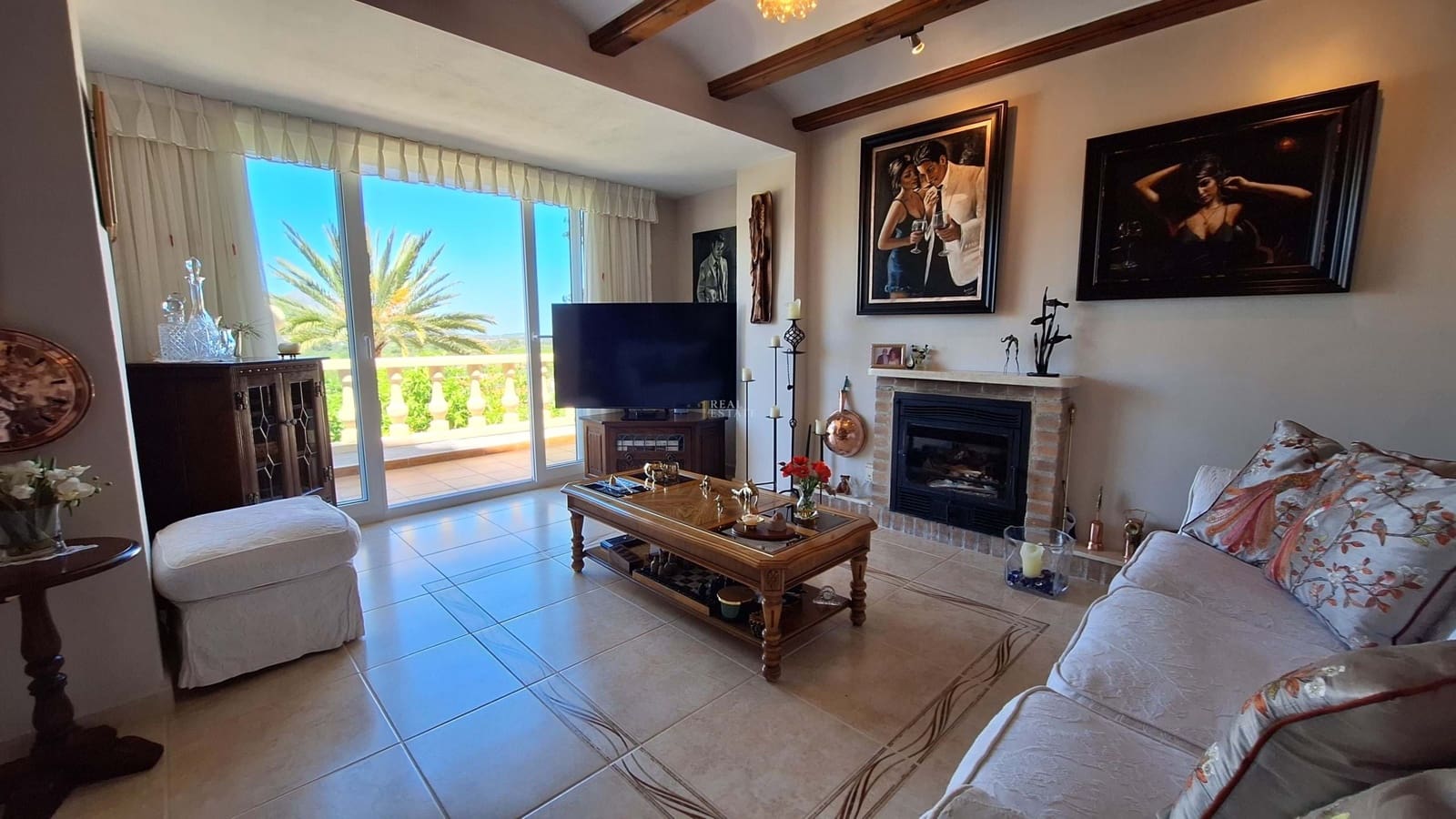 Chalet de 4 habitaciones en Orba en venta con piscina garaje - 599.950 € (Ref: 9000914)