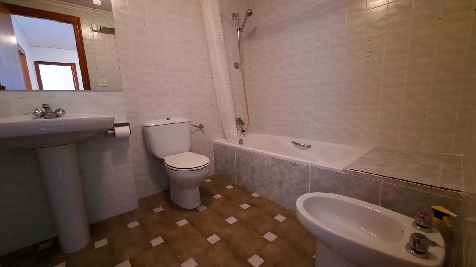 4 sypialnia Apartament na sprzedaż w Ondara - 159 950 € (Ref: 9028731)