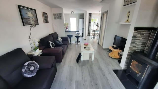 Casa de 2 habitaciones en La Nucia en venta con piscina - 225.000 € (Ref: 9108345)