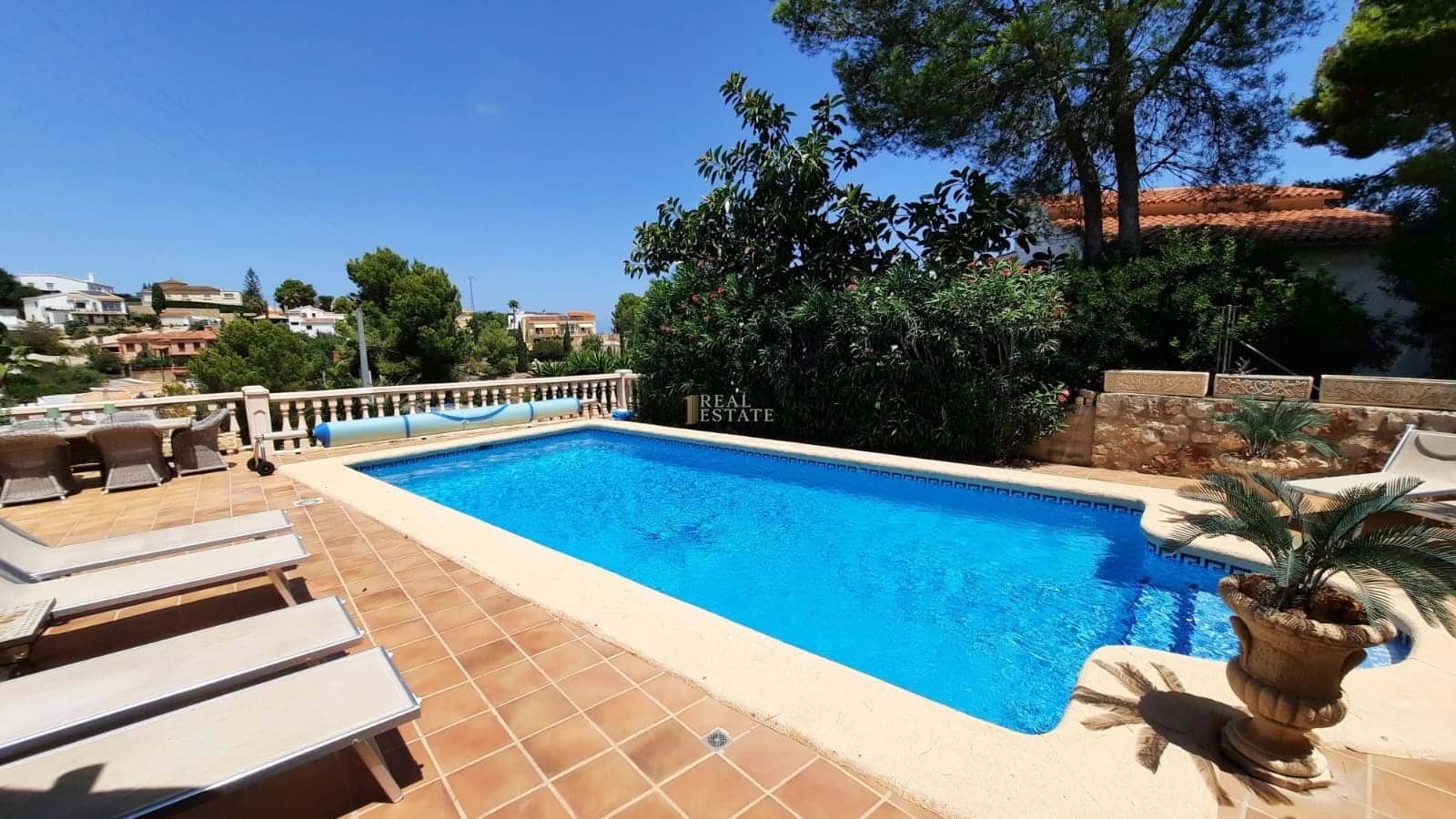 4 quarto Moradia para venda em Denia com piscina garagem - 699 000 € (Ref: 9177495)