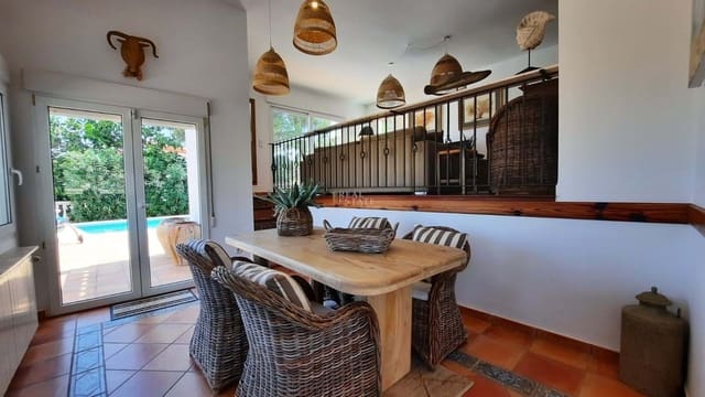 4 quarto Moradia para venda em Dénia com piscina garagem - 699 000 € (Ref: 9177495)