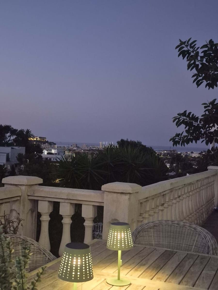 4 quarto Moradia para venda em Denia com piscina garagem - 699 000 € (Ref: 9177495)