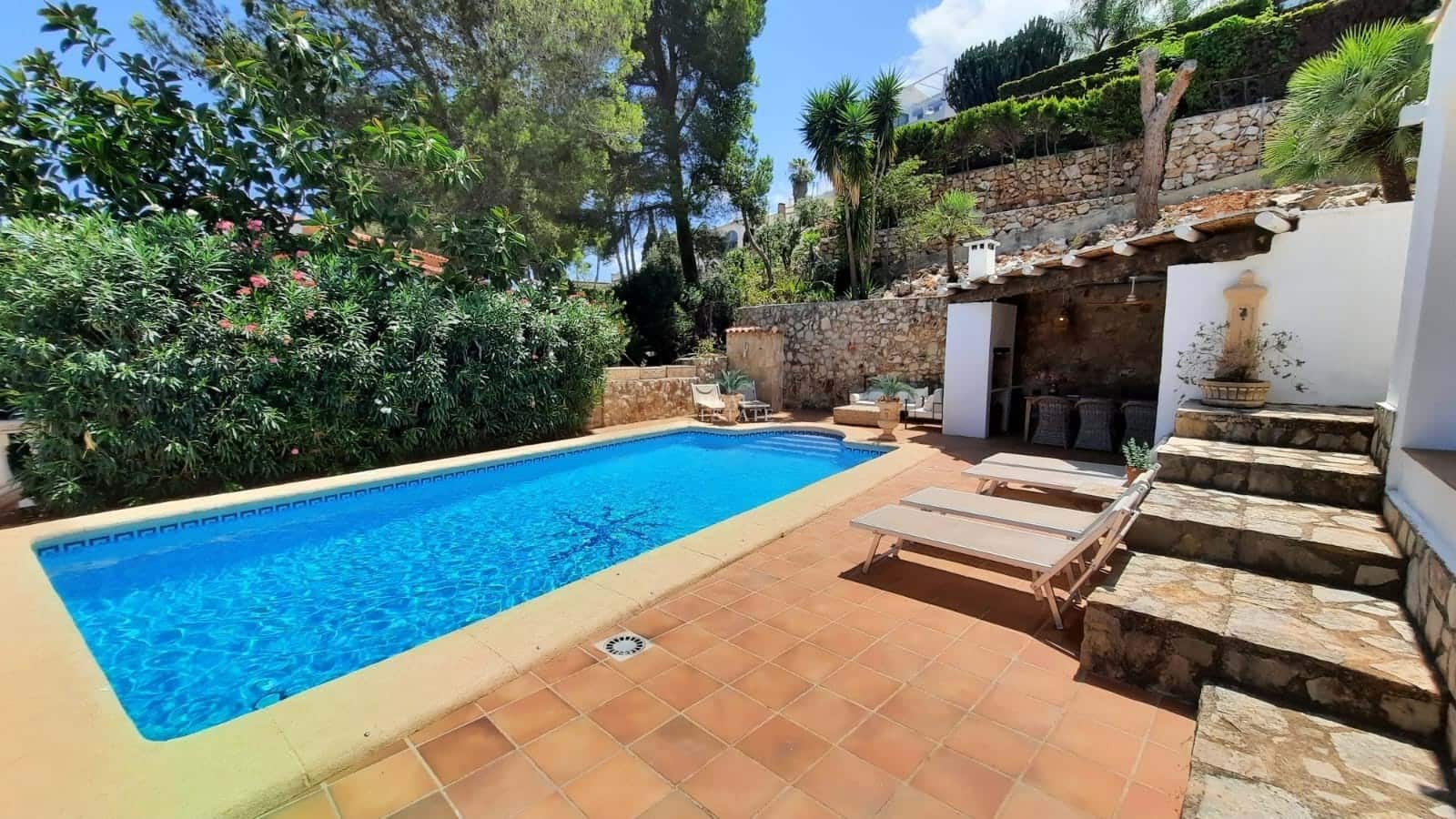 4 quarto Moradia para venda em Denia com piscina garagem - 699 000 € (Ref: 9177495)