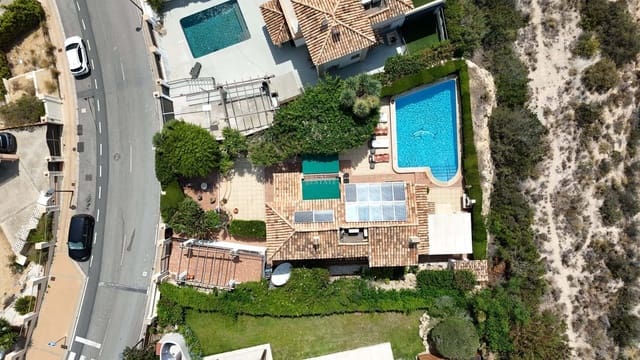 3 bedroom Villa for sale in Finestrat with pool - € 699,950 (Ref: 9180439)