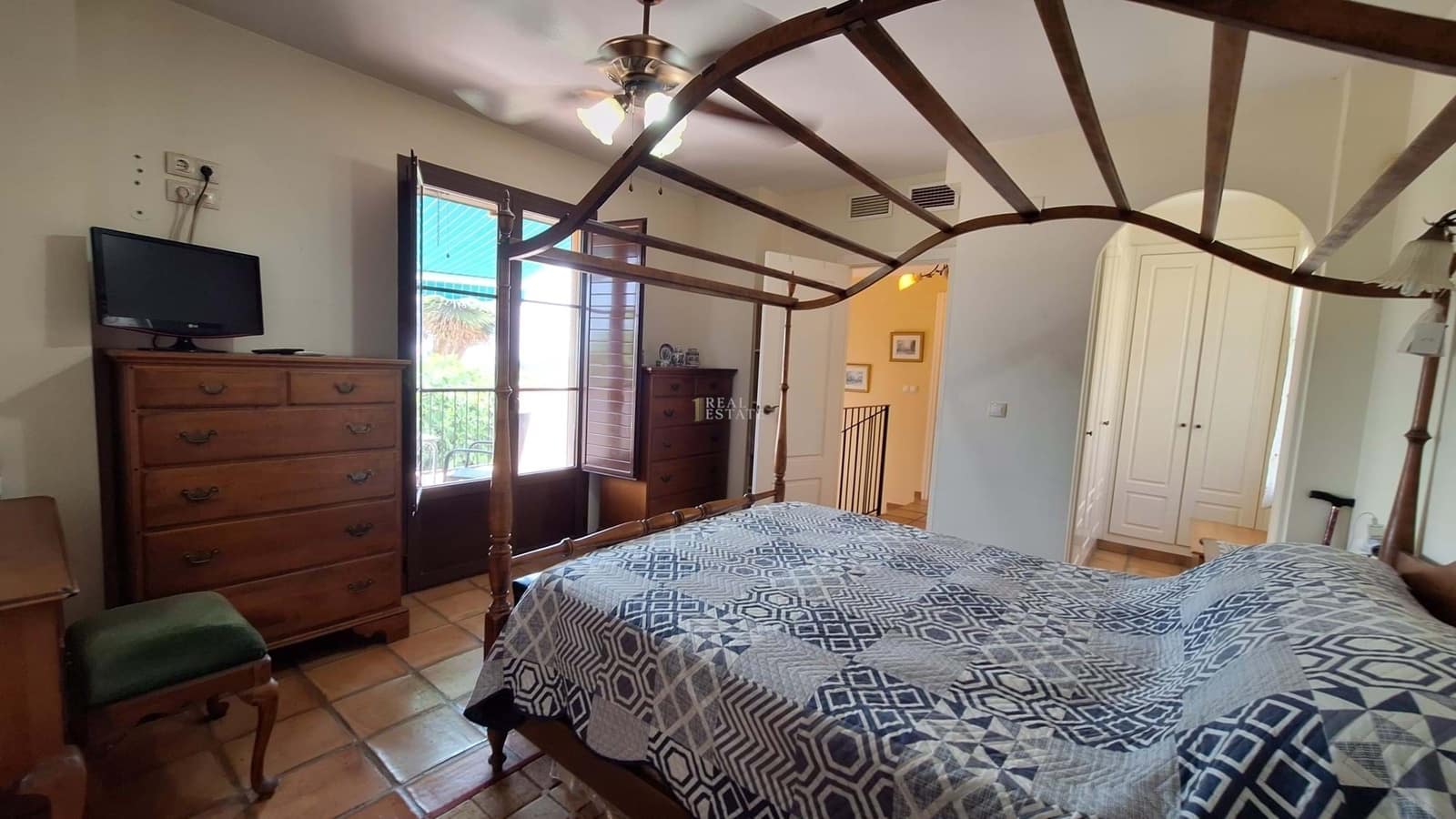 3 bedroom Villa for sale in Finestrat with pool - € 699,950 (Ref: 9180439)