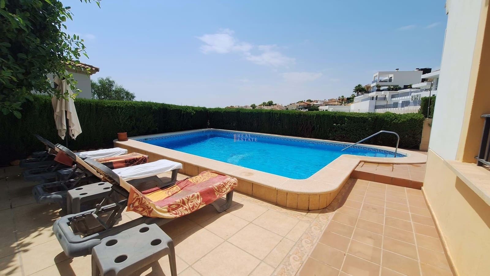 3 bedroom Villa for sale in Finestrat with pool - € 699,950 (Ref: 9180439)