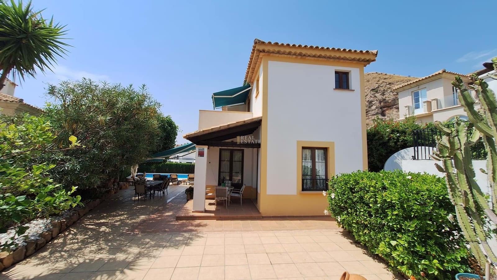 3 bedroom Villa for sale in Finestrat with pool - € 699,950 (Ref: 9180439)