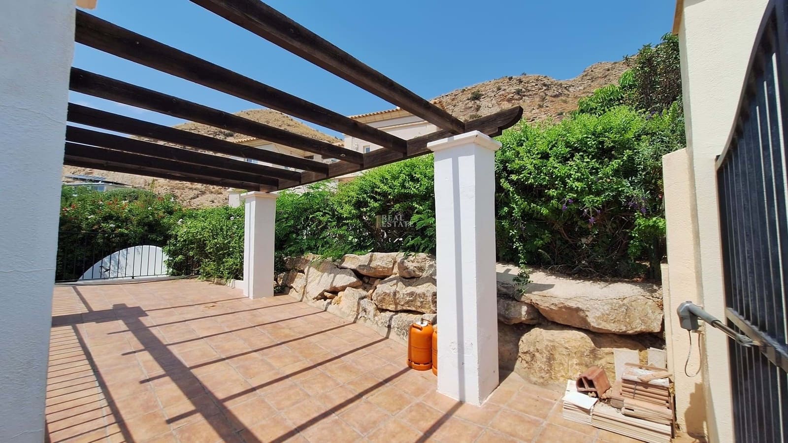 3 bedroom Villa for sale in Finestrat with pool - € 699,950 (Ref: 9180439)