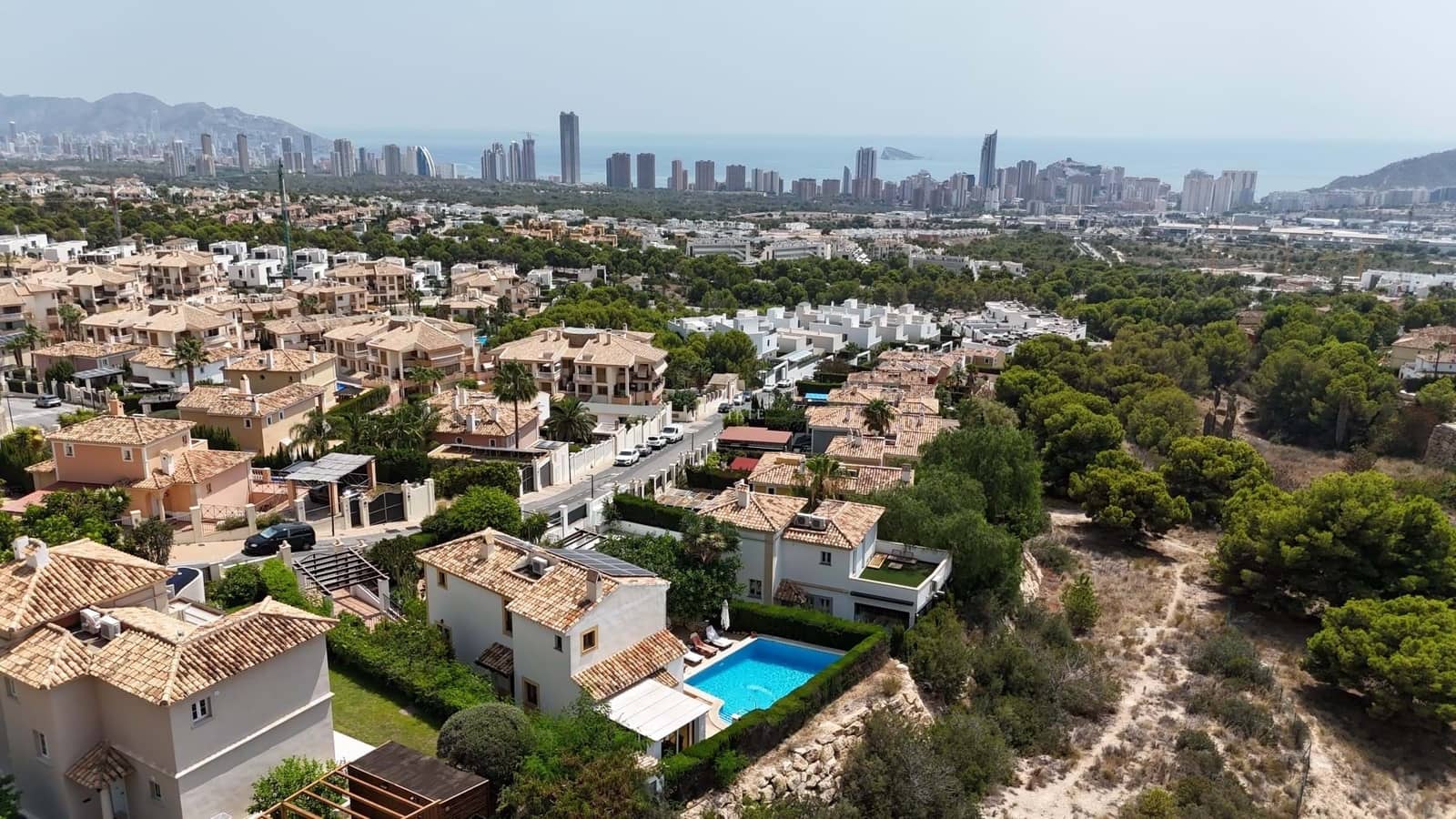 3 bedroom Villa for sale in Finestrat with pool - € 699,950 (Ref: 9180439)