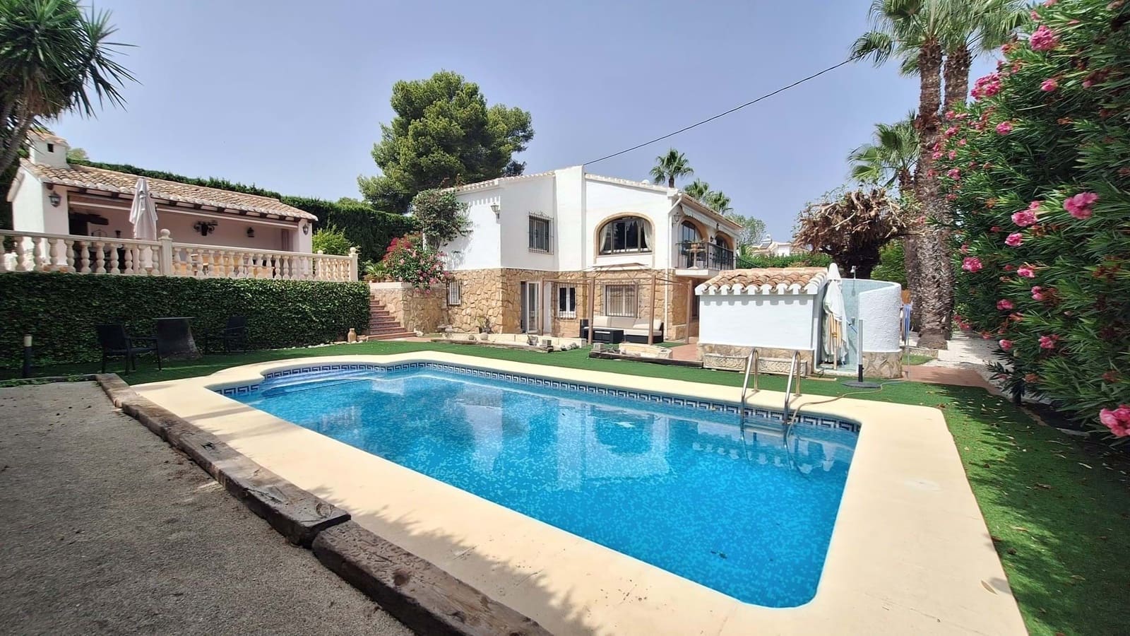 4 bedroom Villa for sale in Javea / Xabia with pool - € 875,000 (Ref: 9191970)