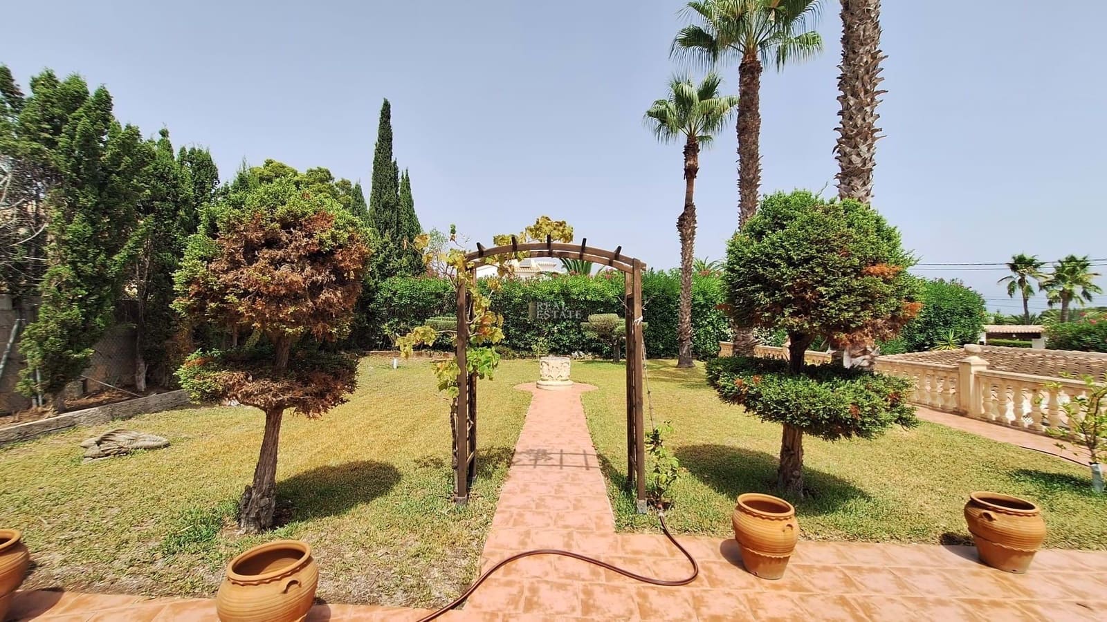 4 bedroom Villa for sale in Javea / Xabia with pool - € 875,000 (Ref: 9191970)