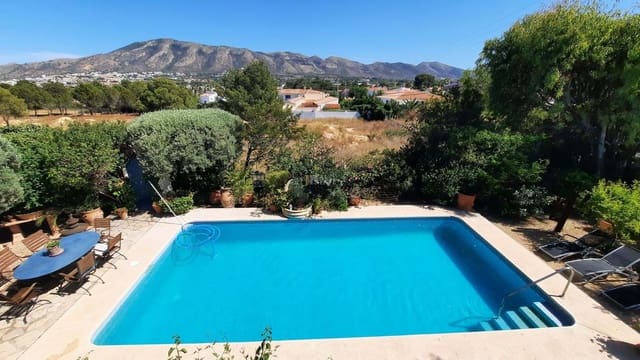 4 Zimmer Villa zu verkaufen in Alfaz del Pi / L'Alfàs del Pi mit Pool Garage - 595.000 € (Ref: 9210592)