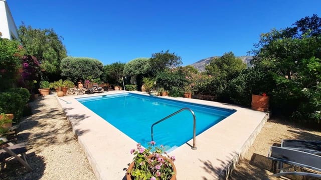 4 Zimmer Villa zu verkaufen in Alfaz del Pi / L'Alfàs del Pi mit Pool Garage - 595.000 € (Ref: 9210592)
