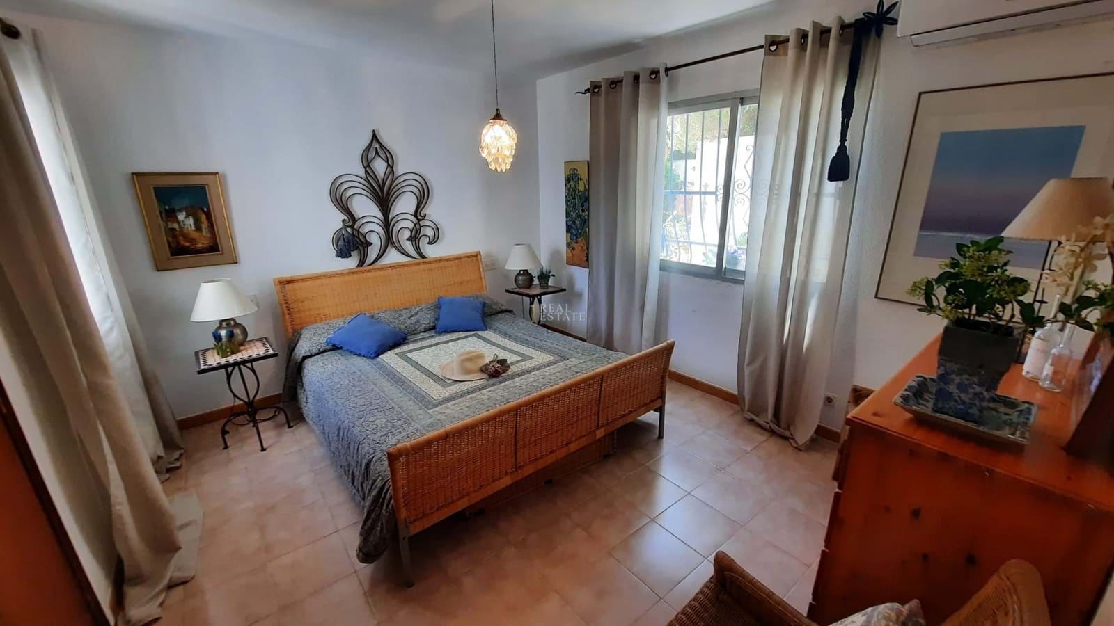 4 Zimmer Villa zu verkaufen in Alfaz del Pi / L'Alfas del Pi mit Pool Garage - 595.000 € (Ref: 9210592)