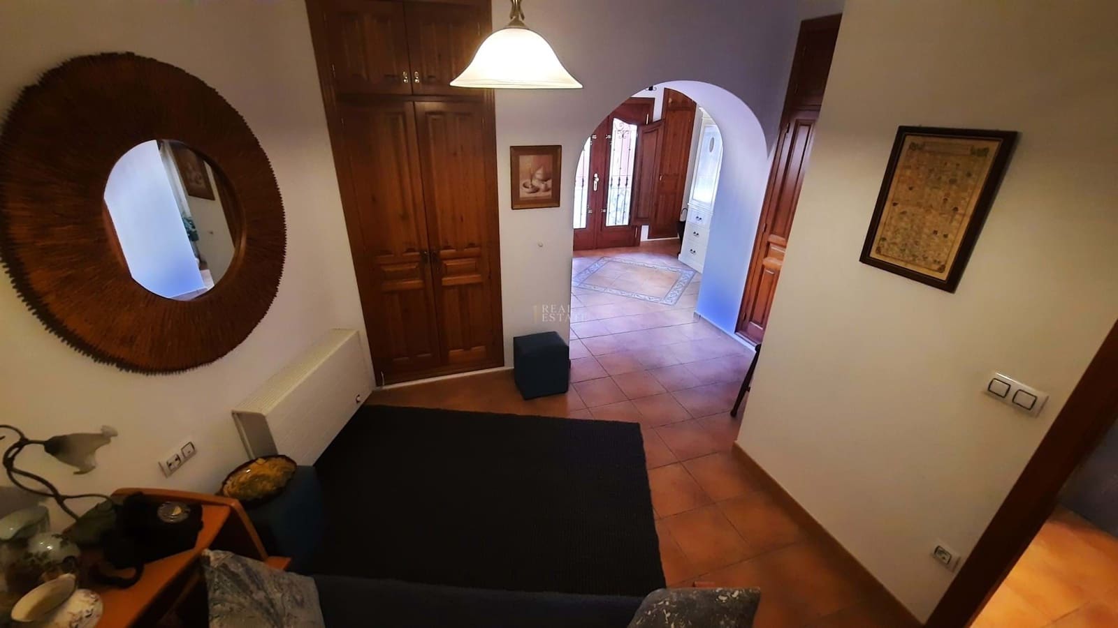 2 Zimmer Haus zu verkaufen in Orba mit Garage - 275.000 € (Ref: 9230646)