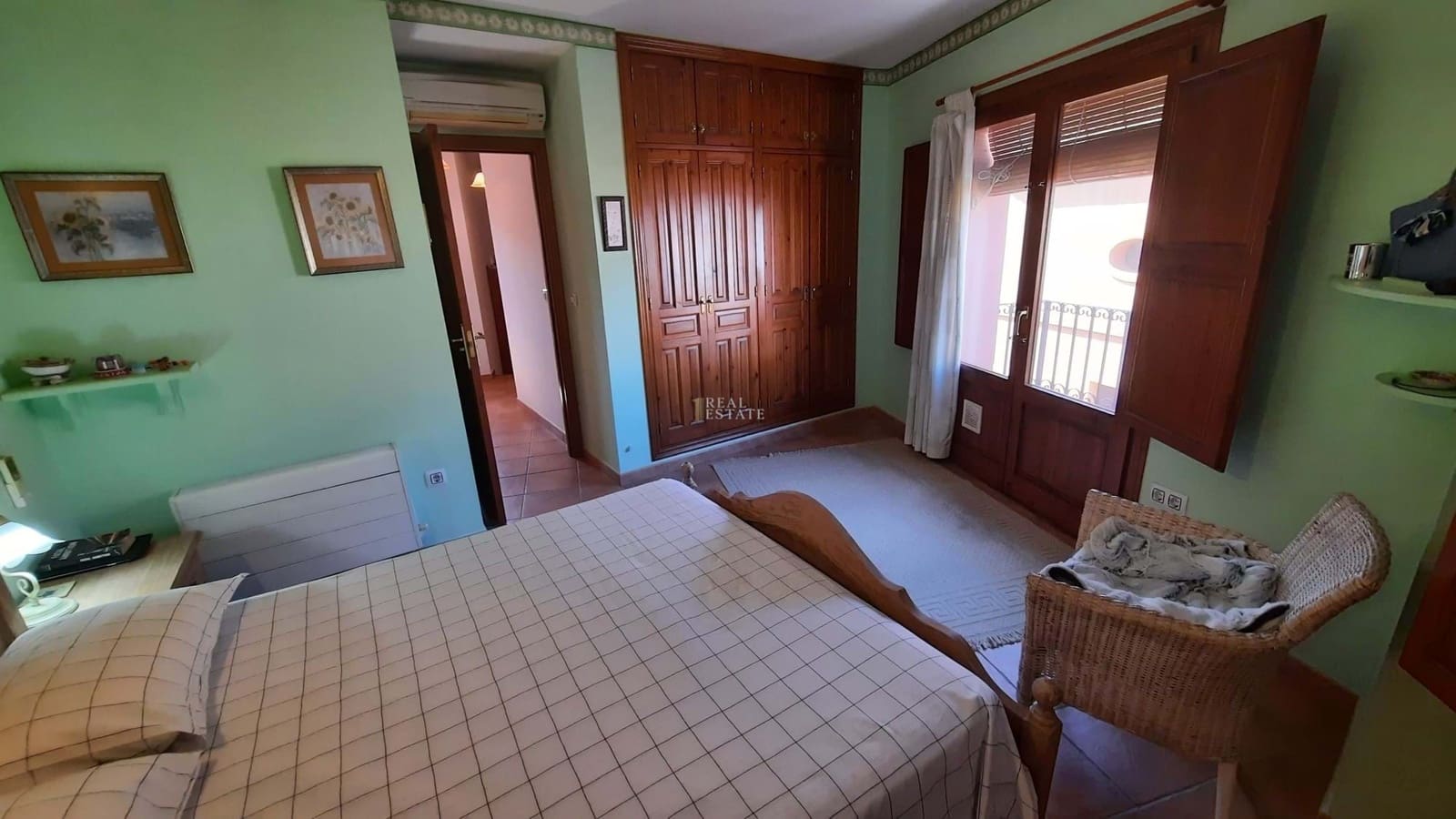 2 Zimmer Haus zu verkaufen in Orba mit Garage - 275.000 € (Ref: 9230646)