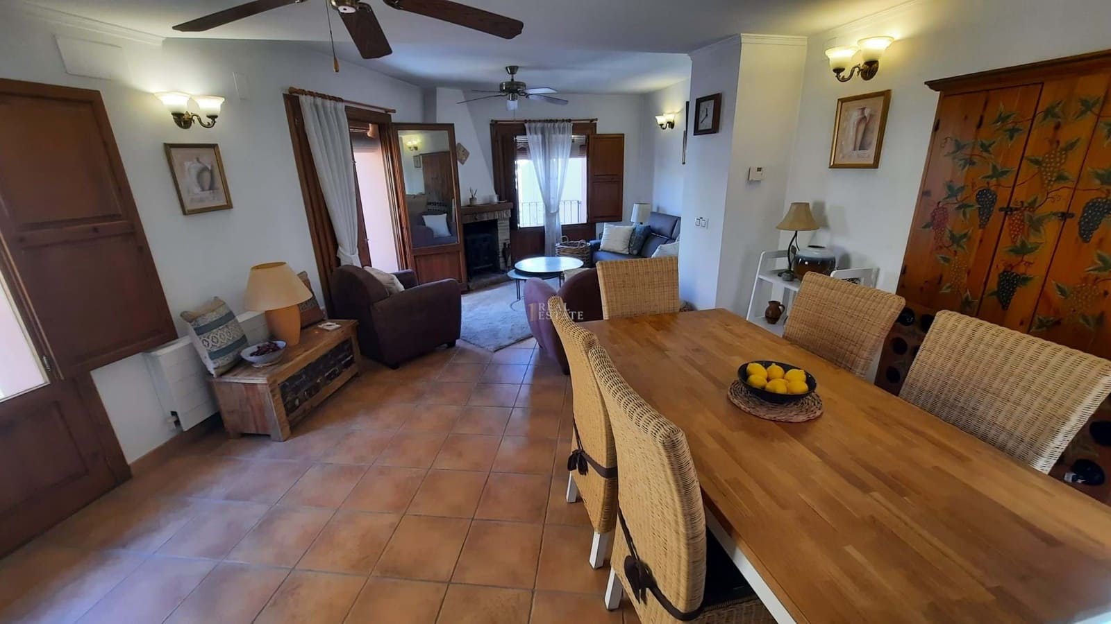 2 Zimmer Haus zu verkaufen in Orba mit Garage - 275.000 € (Ref: 9230646)