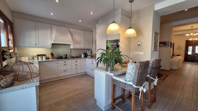 3 Zimmer Haus zu verkaufen in Orba - 350.000 € (Ref: 9245782)