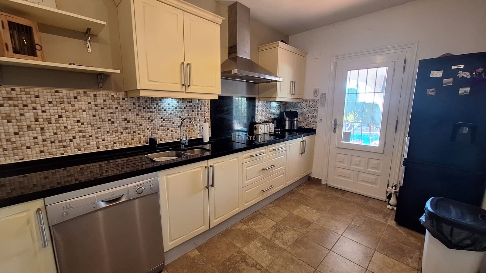 4 bedroom Villa for sale in Benissa with pool - € 699,950 (Ref: 9278798)