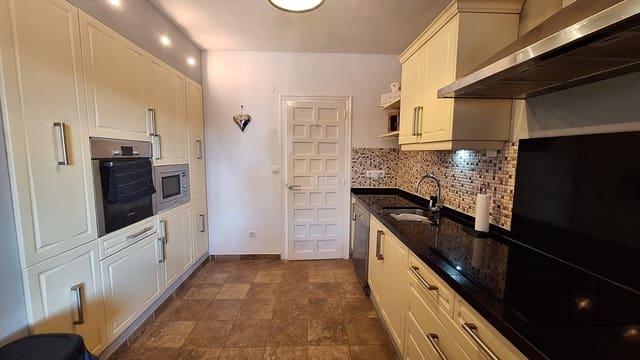 4 bedroom Villa for sale in Benissa with pool - € 699,950 (Ref: 9278798)